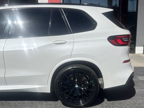 Used 2023 BMW X5 M50i w/ Executive Package image 7