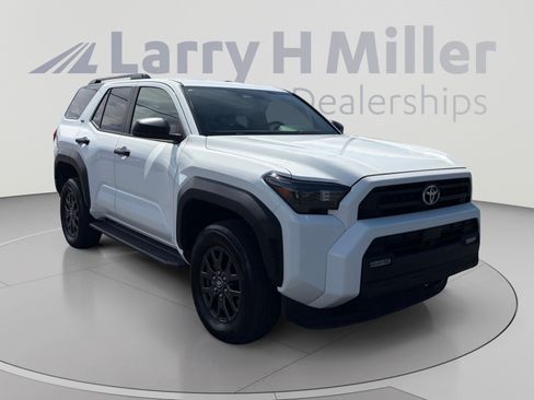 Used 2025 Toyota 4Runner 4WD image 7