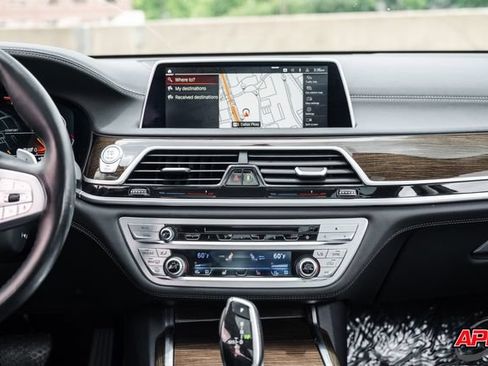 Used 2020 BMW 740i w/ Cold Weather Package RWD image 16