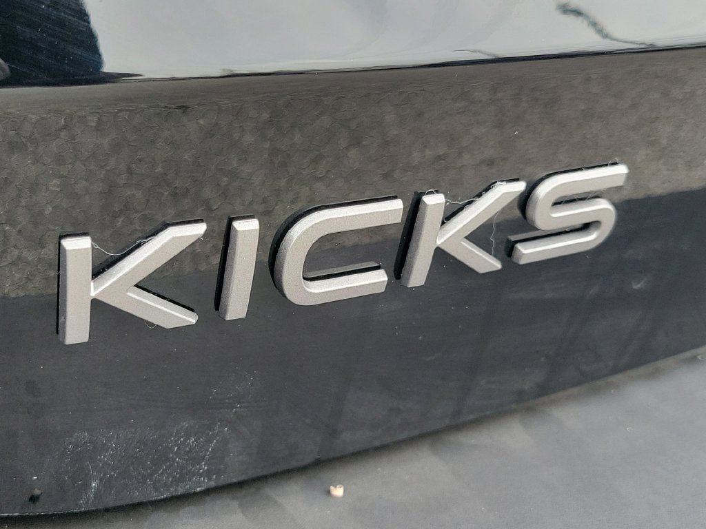 Certified 2026 Nissan Kicks SR FWD image 15