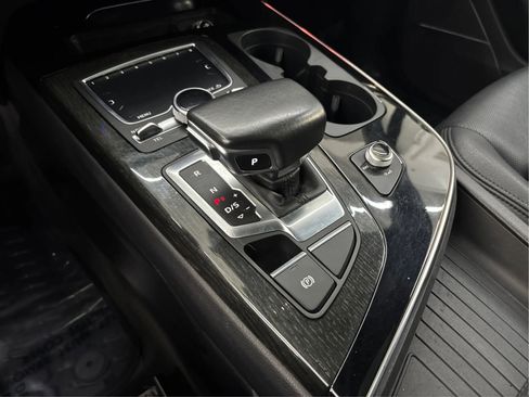 Used 2018 Audi Q7 3.0T Prestige w/ Prestige Package image 48