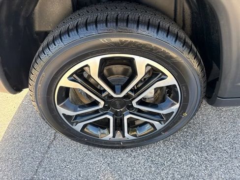 Certified 2022 Jeep Compass Limited AWD/4WD image 30
