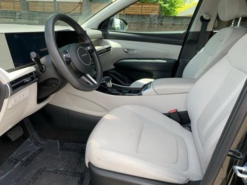 Certified 2025 Hyundai Tucson SEL FWD image 14