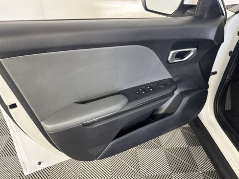 Used 2025 Kia K4 FWD image 13