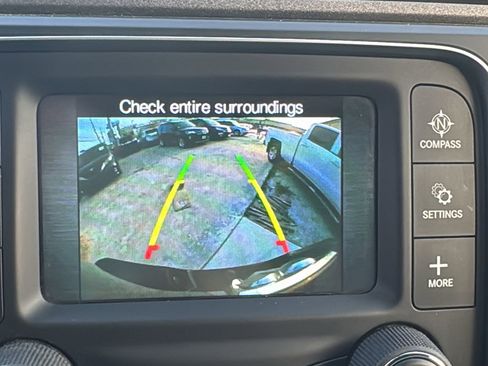 Used 2017 RAM 1500 Express AWD/4WD image 13