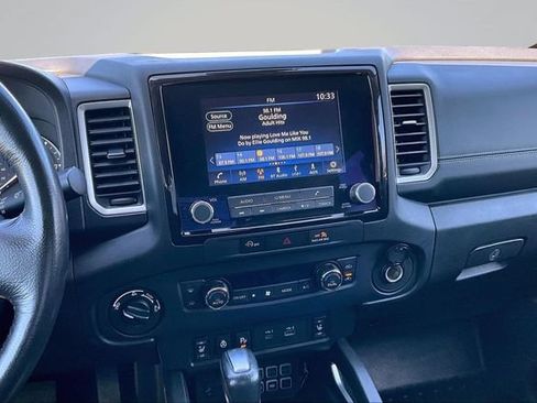 Used 2023 Nissan Frontier SV w/ SV Convenience Package AWD/4WD image 10