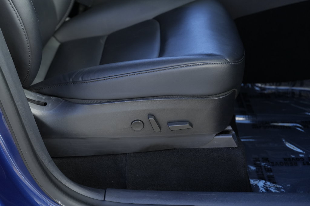 Used 2020 Tesla Model Y Long Range AWD/4WD image 33