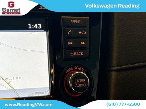 Used 2017 Nissan Rogue SV w/ SV Premium Package image 43