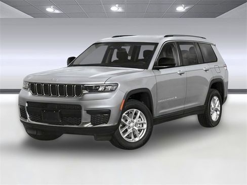 New 2025 Jeep Grand Cherokee L Altitude image 28