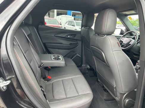 Used 2023 Chevrolet TrailBlazer RS FWD image 30
