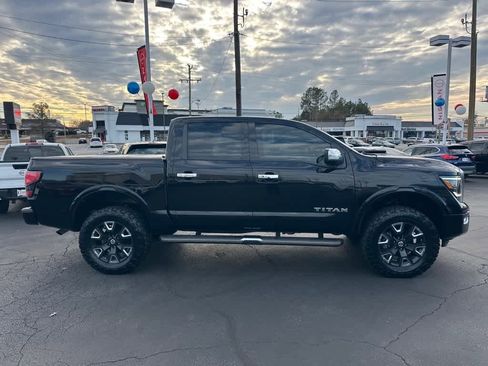 Used 2021 Nissan Titan Platinum Reserve w/ Moonroof Package image 2