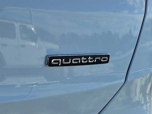 Used 2025 Audi Q3 2.0T Premium image 33