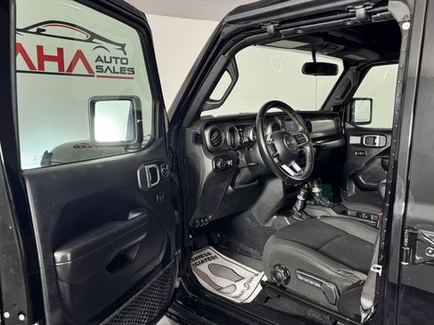 Used 2020 Jeep Gladiator Sport w/ Quick Order Package 24S AWD/4WD image 14