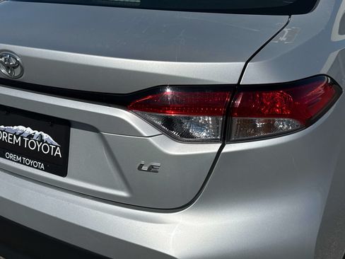Used 2024 Toyota Corolla LE FWD image 18