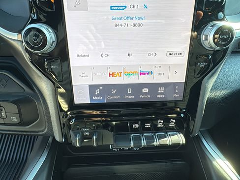 Used 2025 RAM 2500 Lone Star image 19