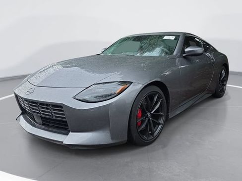 Used 2024 Nissan Z Performance w/ Floor Mat Package RWD image 7