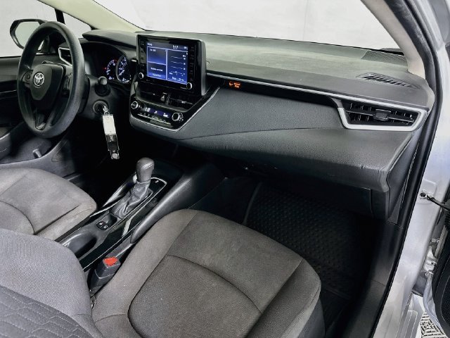 Used 2022 Toyota Corolla LE FWD image 26