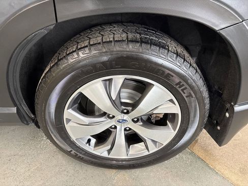 Used 2019 Subaru Ascent Premium w/ Popular Package #3 image 27