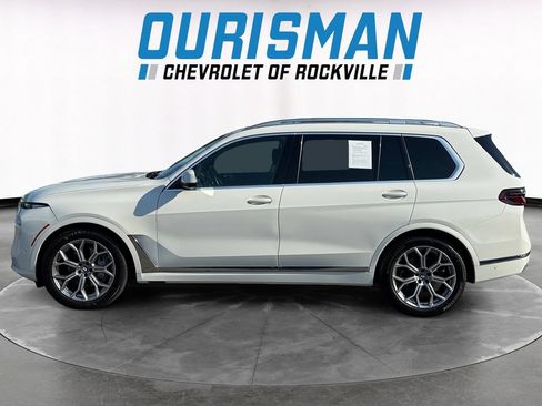 Used 2024 BMW X7 xDrive40i w/ Parking Assistance Package AWD/4WD image 3