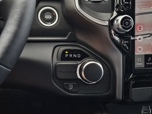 New 2026 RAM 1500 2WD Crew Cab image 20