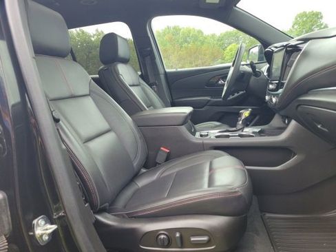 Used 2022 Chevrolet Traverse RS image 13