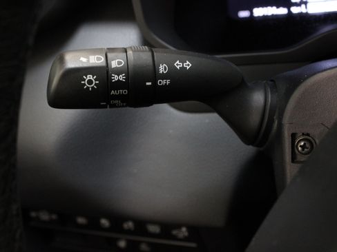 Used 2024 Toyota Tundra Limited AWD/4WD image 31