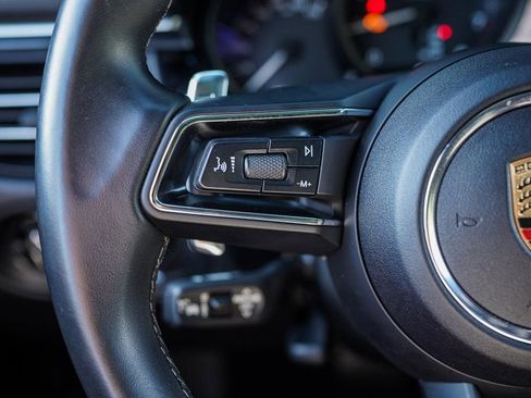 Used 2024 Porsche Macan w/ Premium Plus Package image 29