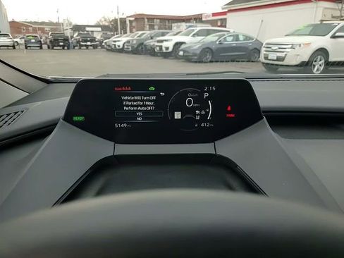 Used 2025 Toyota Prius Limited image 18