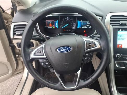 Used 2018 Ford Fusion SE w/ Equipment Group 602A image 18