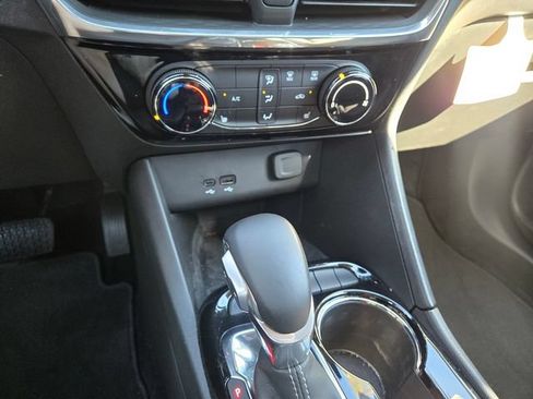Used 2026 Buick Encore GX Sport Touring w/ Comfort Package AWD/4WD image 17