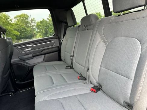Used 2022 RAM 1500 Big Horn AWD/4WD image 14