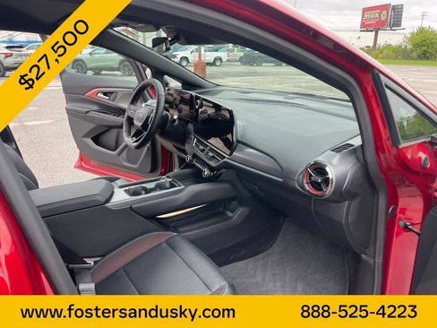 Used 2024 Chevrolet Equinox EV RS FWD image 19