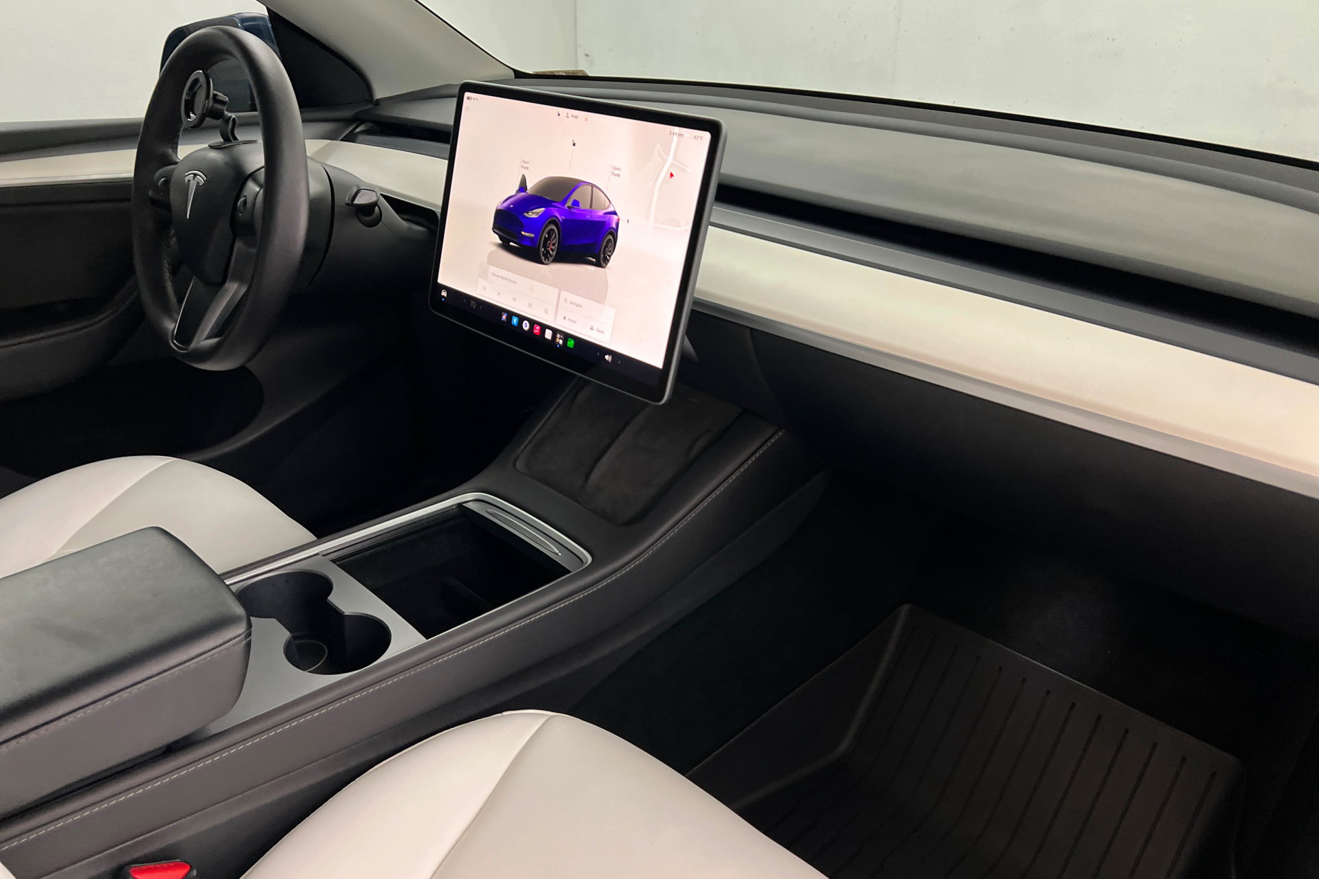 Used 2023 Tesla Model Y Performance AWD/4WD image 25