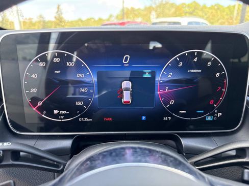 Used 2025 Mercedes-Benz GLC 300 image 33