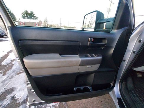 Used 2012 Toyota Tundra Double Cab 4.6L V8 6-Spd AT (N image 8