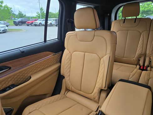 New 2026 Jeep Grand Cherokee L Summit AWD/4WD image 12