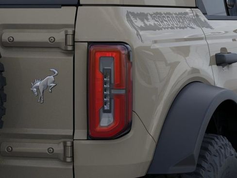 New 2026 Ford Bronco Outer Banks AWD/4WD image 23