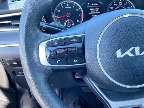Used 2022 Kia K5 LXS FWD image 18