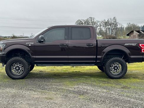 Used 2018 Ford F150 XLT w/ Equipment Group 302A Luxury image 7