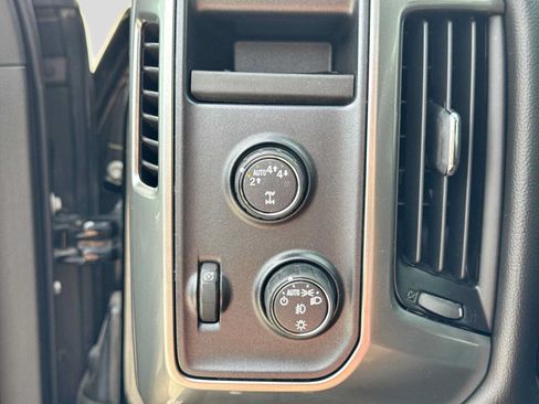 Used 2018 Chevrolet Silverado 1500 LT w/ All Star Edition AWD/4WD image 25