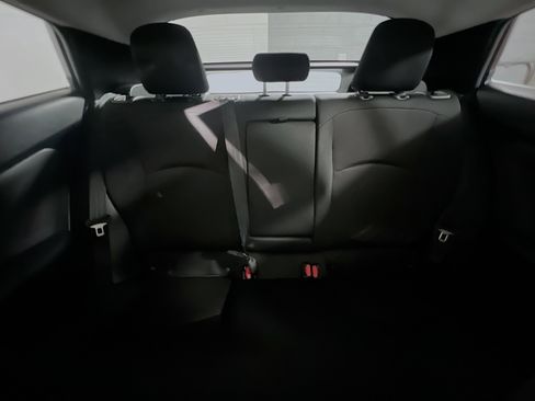 Used 2022 Toyota Prius L Eco image 33