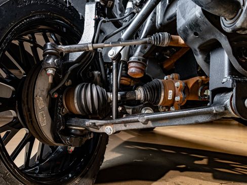 Used 2025 GMC Sierra 2500 AT4 w/ AT4 Premium Plus Package image 13