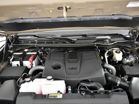New 2026 Toyota Tundra SR5 AWD/4WD image 38