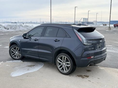 Used 2022 Cadillac XT4 Sport image 3