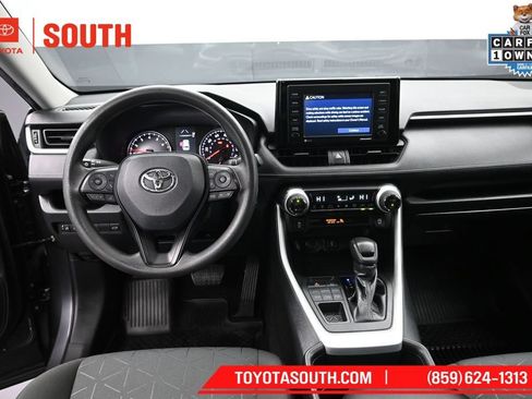 Used 2022 Toyota RAV4 XLE w/ Convenience Package AWD/4WD image 11