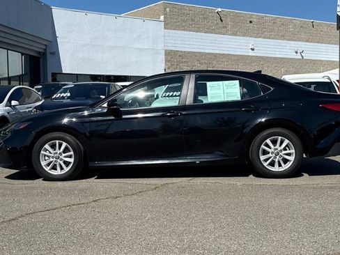 Used 2025 Toyota Camry LE FWD image 7