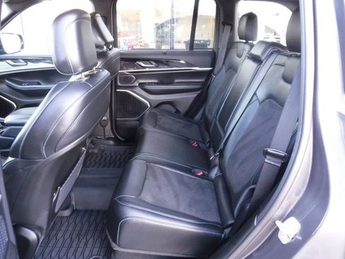 Used 2023 Jeep Grand Cherokee Trailhawk w/ Luxury Tech Group III image 65