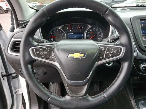 Used 2023 Chevrolet Equinox LT image 19