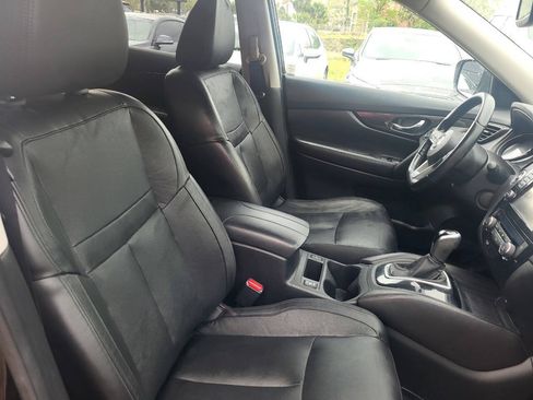 Used 2017 Nissan Rogue SL AWD/4WD image 3