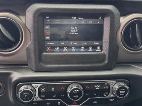 Used 2020 Jeep Gladiator Sport w/ Quick Order Package 24S AWD/4WD image 12
